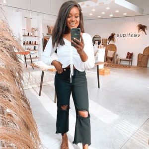 Vestique small black cropped wide legged jeans